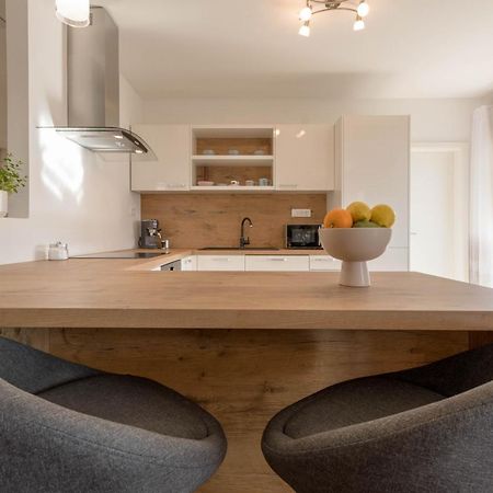 Newly Renovated Holiday Apartment Sirius Пореч Екстериор снимка