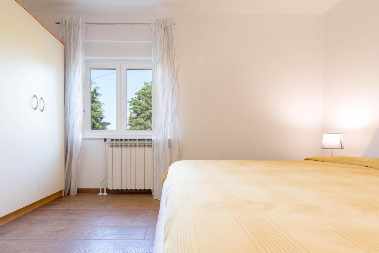 Newly Renovated Holiday Apartment Sirius Пореч Екстериор снимка